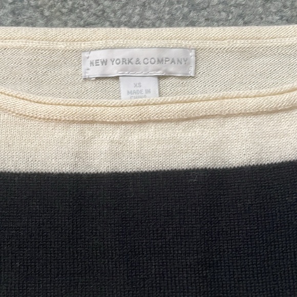 Merino wool NEW YORK COMPANY striped sweater - Picture 2 of 4